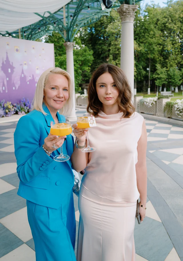 Гости летнего праздника
